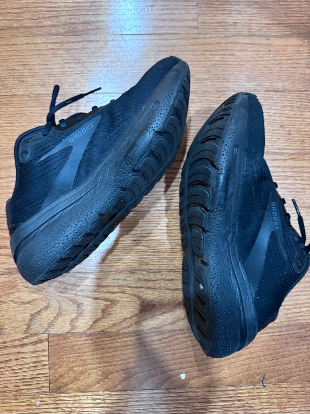 Brooks Ghost Running Shoes – Triple Black – Women’s Size 8.5 - Picture 2 of 7